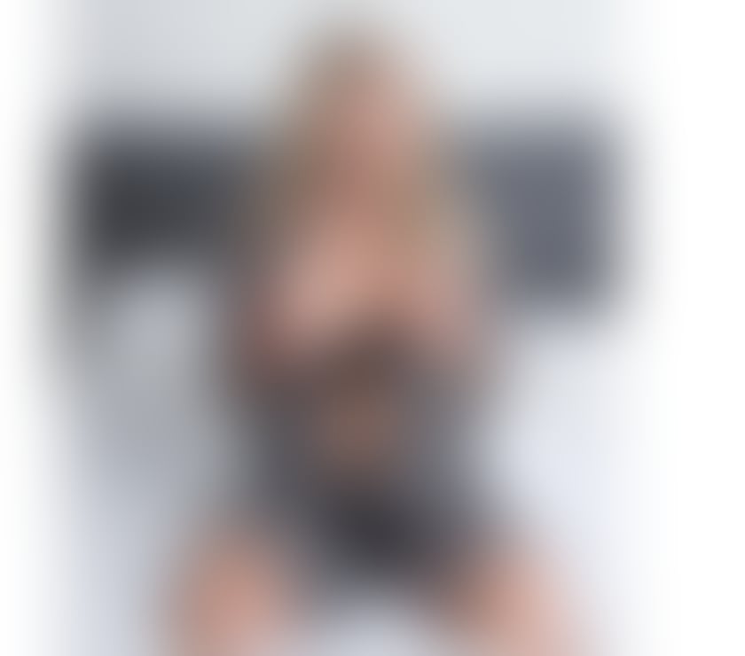 Escorts Reading Reading Town Centre - Reading - Photos for Looking for a nice gent to give a hot hot intimate massage