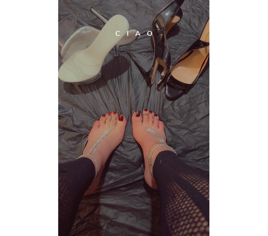 Adult Entertainment Central London London Bridge Station - Central London - Photos for Verified Femboy – Videocalls 👣