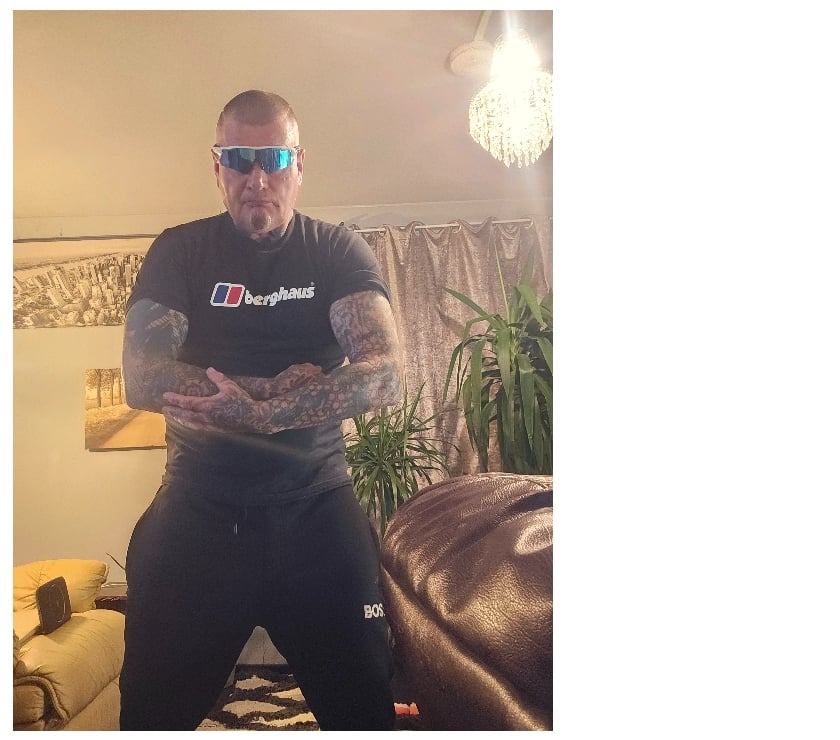 Adult Dating Shipley Bradford - Photos for Mature Male seeking Casual Naughty Fun FEMALES ONLY