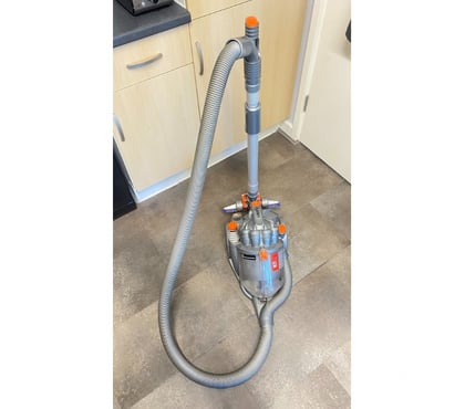washing machines Bow Road Station East London - Photos for Dyson DC19T2 Multi Floor Vacuum Cleaner - Grey, Used but i