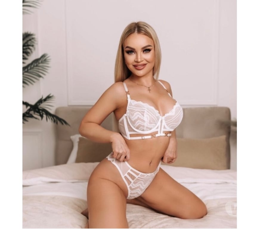 Escorts South Ayrshire Ayr Central - South Ayrshire - Photos for BLONDE BEAUTY-PARTY WOMAN