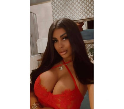 Escorts and Massages Swindon Town Centre Swindon - Photos for Chloe Party Girl