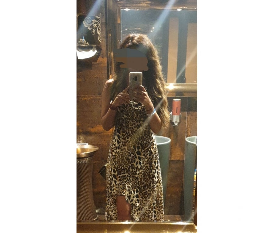 Adult Entertainment Greater Manchester Manchester - Photos for Genuine British Asian Hot Wife for video calls!