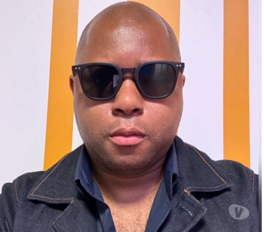 Escorts South West London Battersea - South West London - Photos for Gentleman available for ladies only …………..