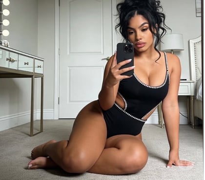 Escorts and Massages London Bridge Station Central London - Photos for Lady sexi Latin party hot 🔥❤️❤️❤️