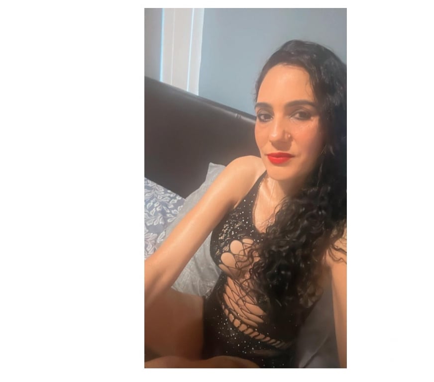 Escorts Bedfordshire Luton - Photos for Fernanda party 🎉 call me