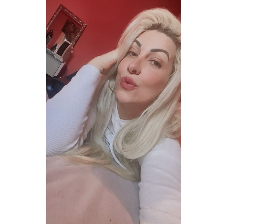 Escorts North London North Finchley - North London - Photos for Blonde Brazilian Girl Naugthy