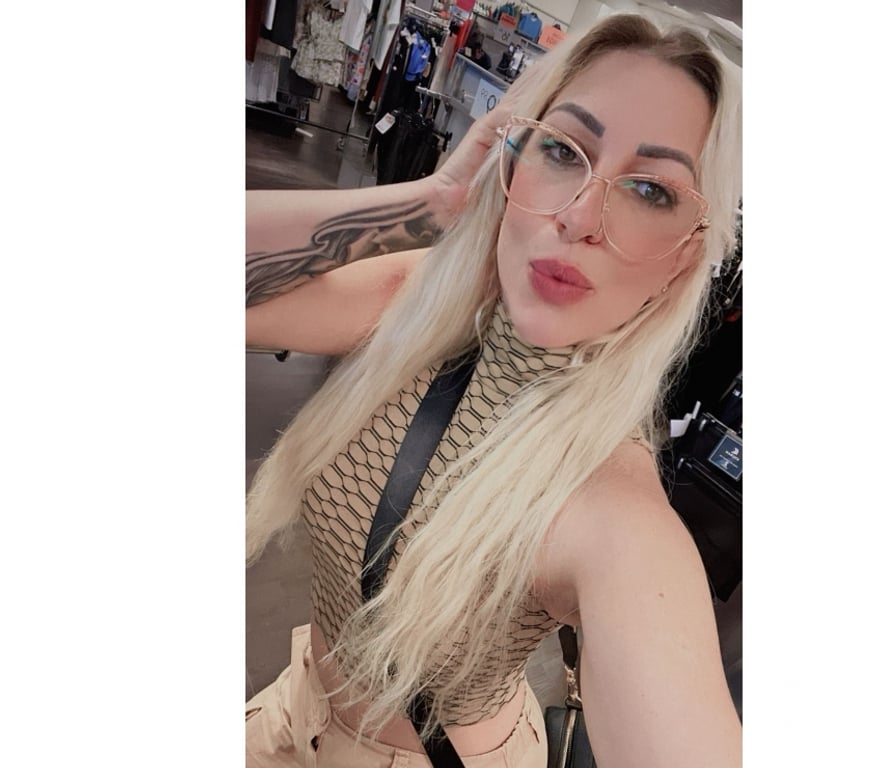 Escorts North London North Finchley - North London - Photos for Blonde Brazilian Girl Naugthy