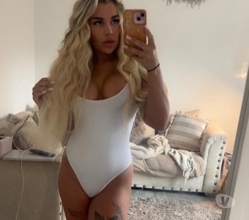 Escorts Cheshire West and Chester Backford - Cheshire West and Chester - Photos for Extremely 😘 hot blonde Outcalls video Show Guys !