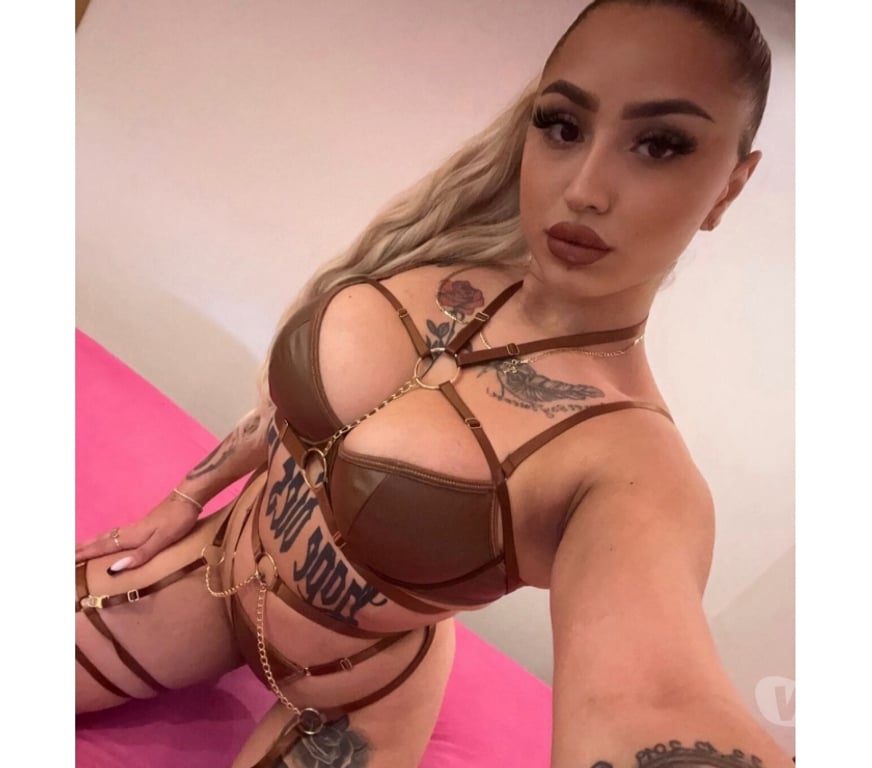 Escorts Greater Manchester Tameside - Photos for Bella ready for new experience 😘