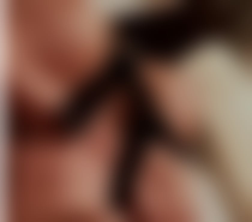 Escorts Buckinghamshire High Wycombe - Buckinghamshire - Photos for New Milf on the Block - Blonde Bomb Shell