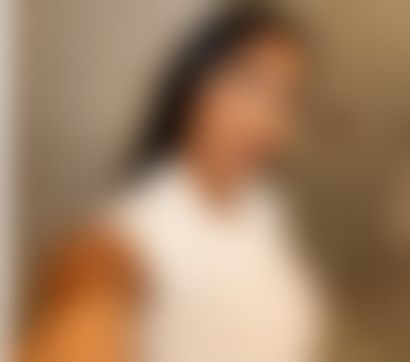 Escorts Oxfordshire Oxford - Photos for Sofia brunette brazilian party girl