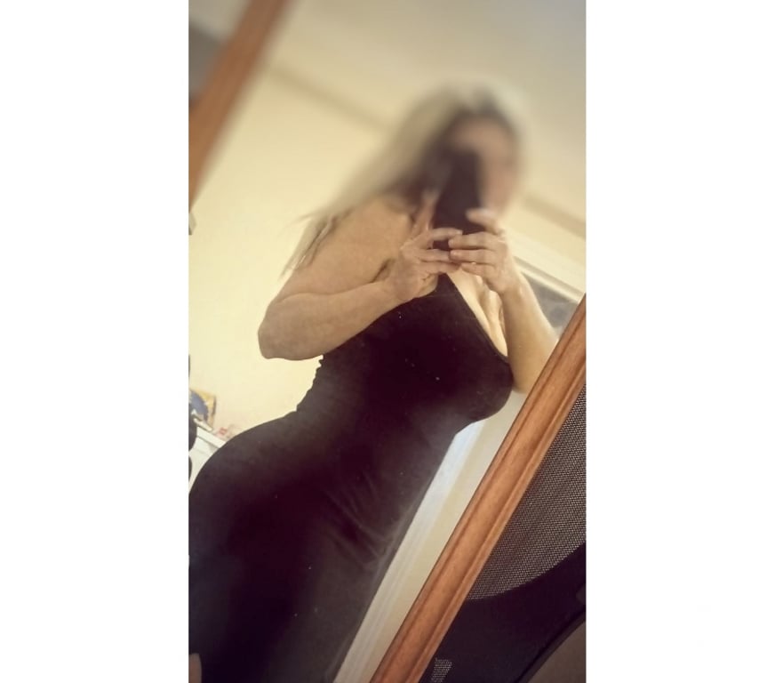 Escorts North London Arnos Grove - North London - Photos for Mature latina new in town