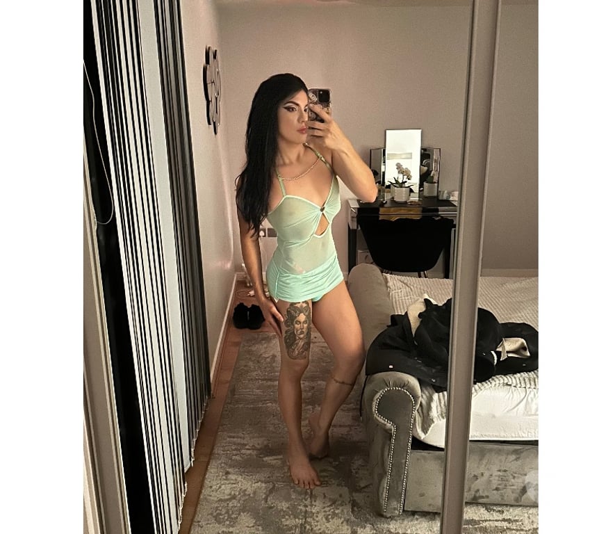 Trans Escorts Essex Brentwood - Photos for NEW BRAZILIAN TS IN TONW 9.0 INCHES 🔥🍆