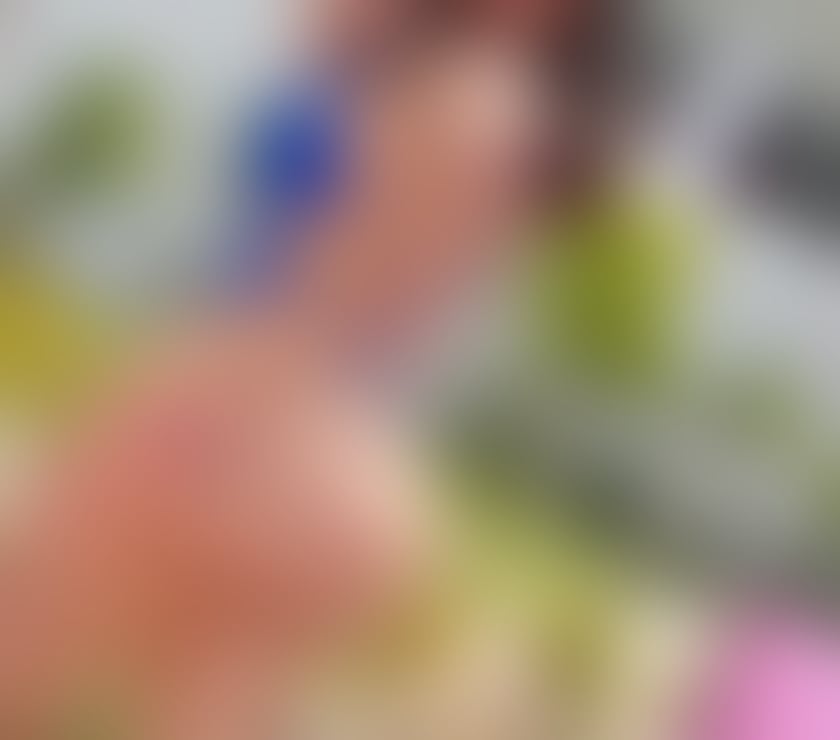 Escorts Lancashire Preston - Photos for Sara, a new girl