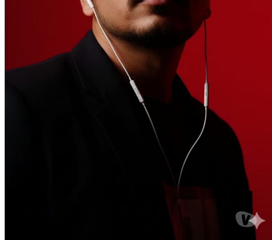 Escorts West London Hammersmith (Dist&Picc Line) Station - West London - Photos for hot boy in town