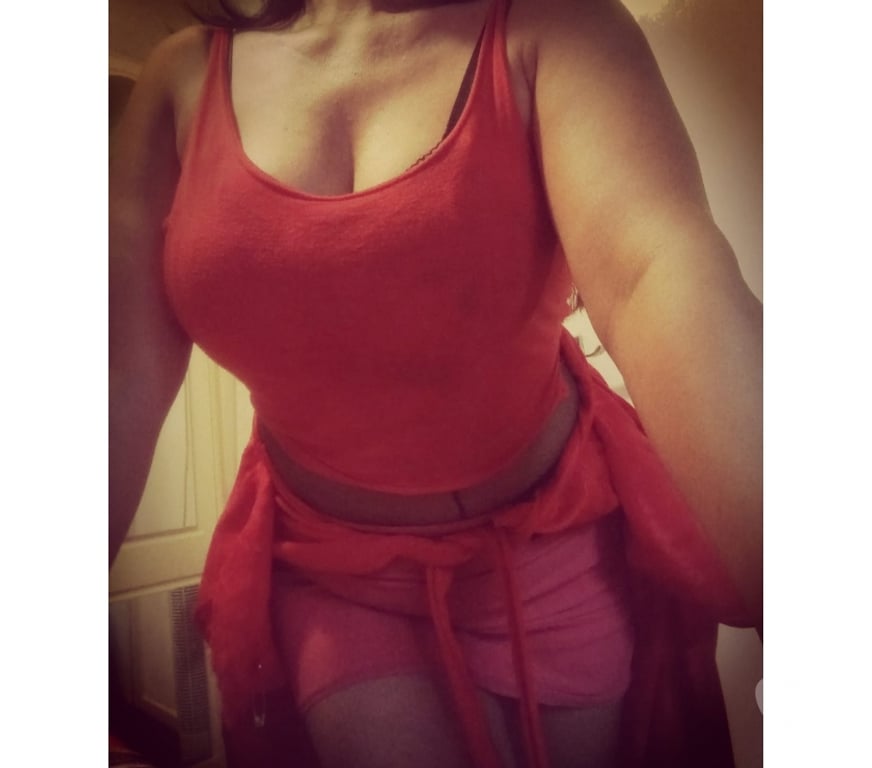 Escorts Greater Manchester Bolton - Photos for Professional Thai hot oil aromatherapy massage from Dala