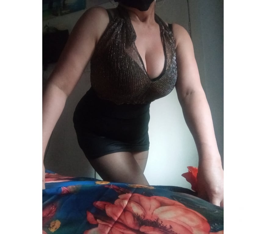 Escorts Greater Manchester Bolton - Photos for Professional Thai hot oil aromatherapy massage from Dala