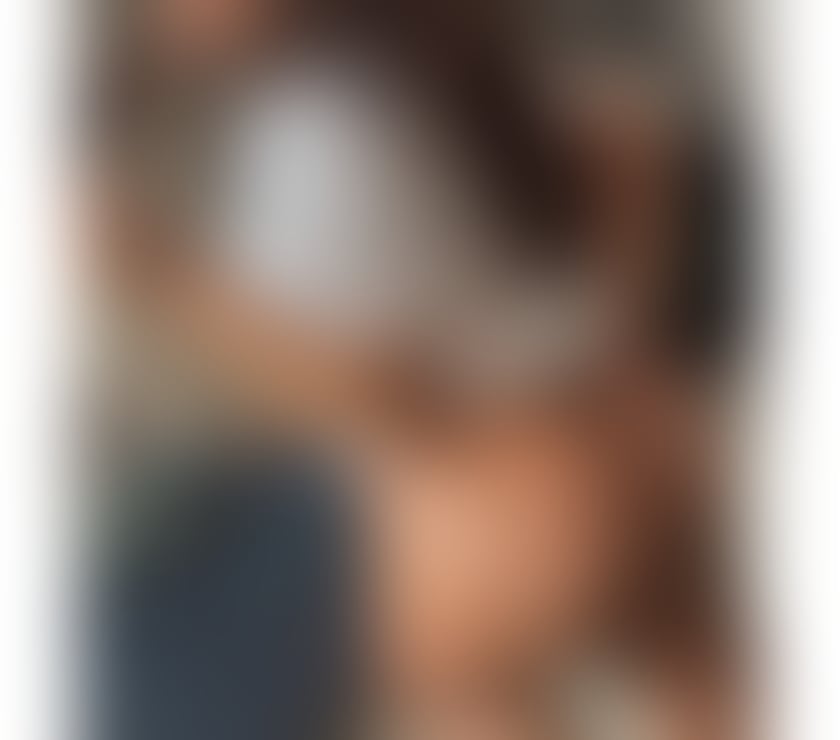 Escorts Lancashire Preston - Photos for Laura, BEST WARM OIL MASSAGE