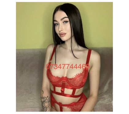 Escorts and Massages Farnborough Rushmoor - Photos for LEXY🚦 SKINNY PARTY GIRL 🥂PERFECT BODY ✅