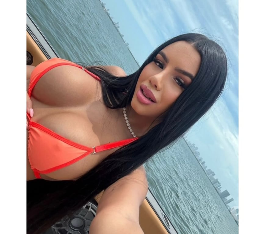 Escorts West Midlands Birmingham - Photos for 🤍 JÚLIA 🔝 HIGH CLASS 🍑