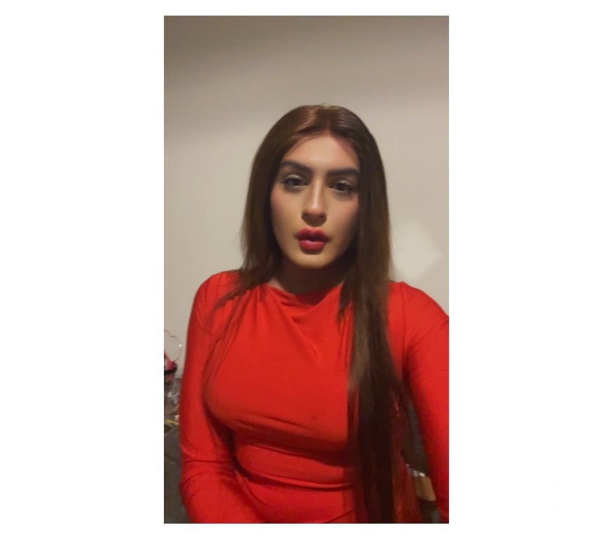 Trans Escorts Bedfordshire Luton - Photos for Pakistani transsexual Laiba Khan