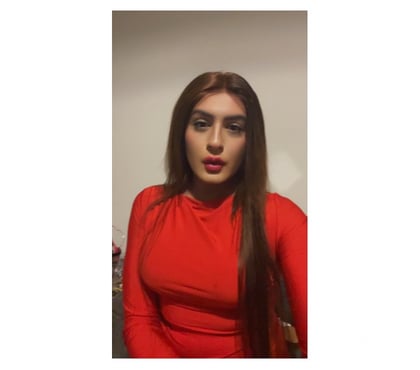Trans Luton Town Centre Luton - Photos for Pakistani transsexual Laiba Khan