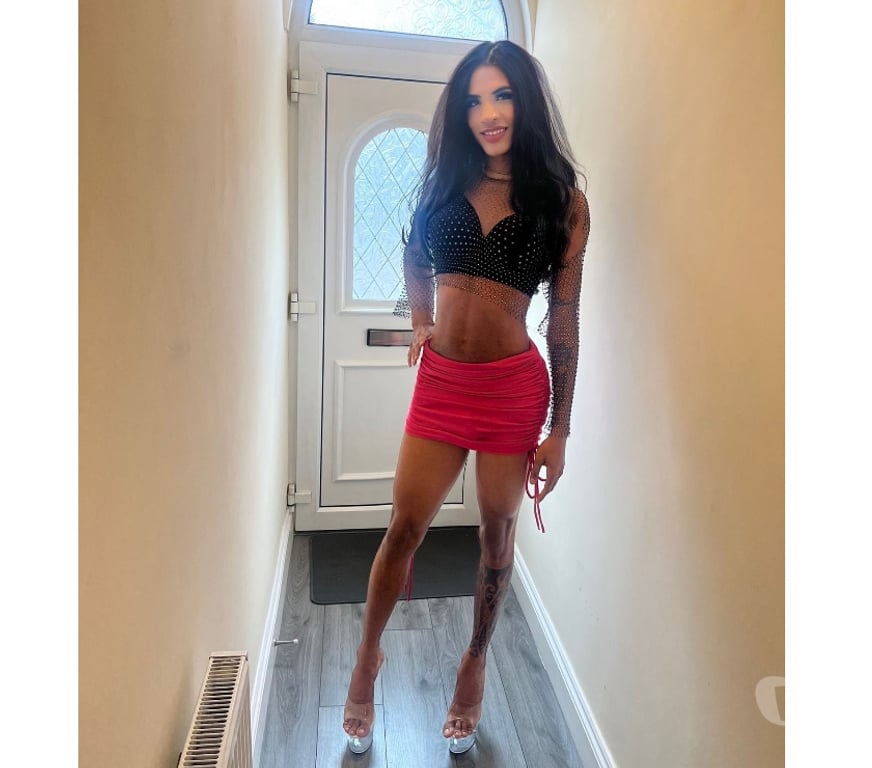 Trans Escorts Surrey Woking - Photos for Kate Slim Brazilian XXL