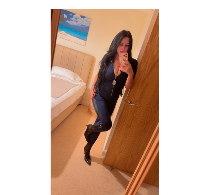 Escorts Kent Medway - Kent - Photos for 🇧🇷Bella big boobs party girl Brazilian🇧🇷