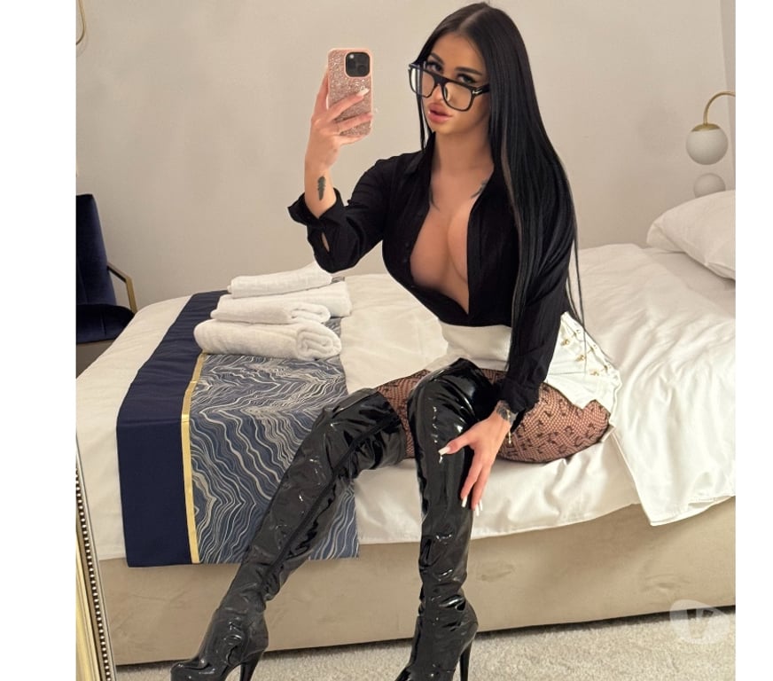 Escorts East London Canary Wharf Station - East London - Photos for BELLA🔥BEST BJ & GFE ‼️VIDEOCALL CONFIRMATION‼️