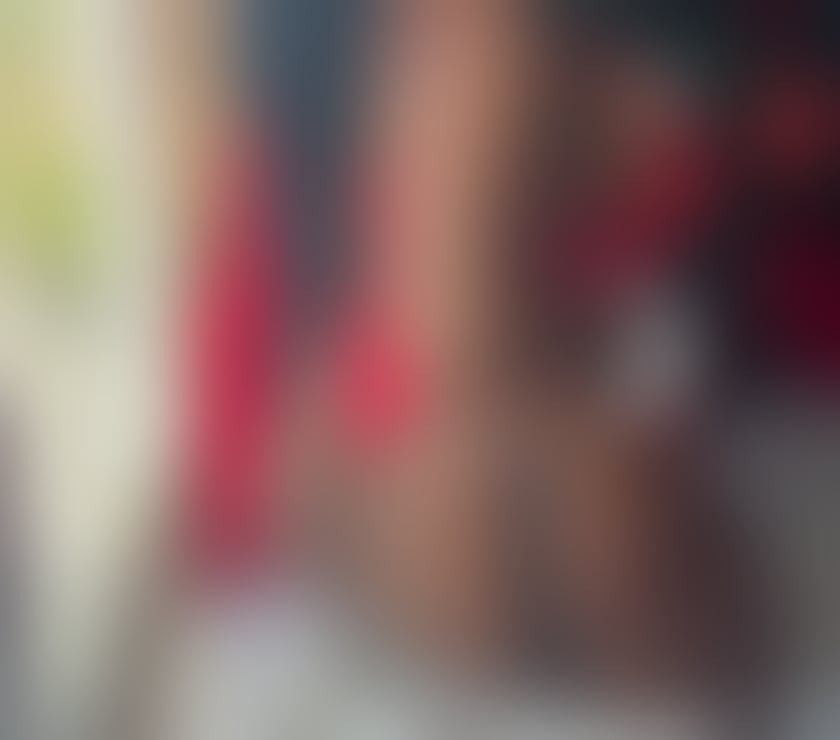 PARTY EBONY THICK LADY JUST BY THE STATION 💋