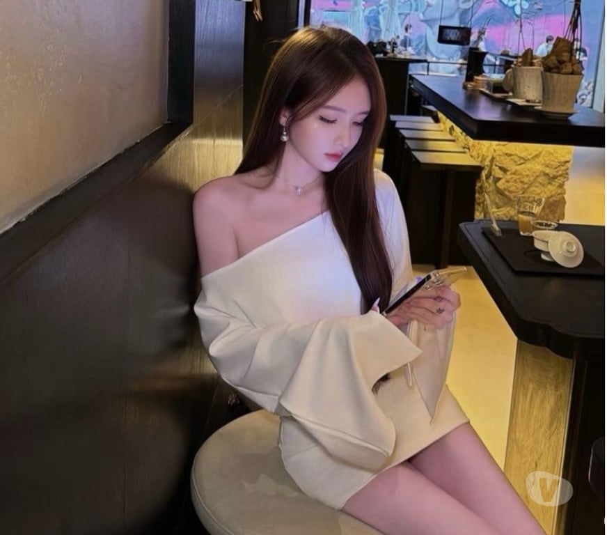 Escorts Buckinghamshire Milton Keynes - Photos for A charming oriental girl New in here