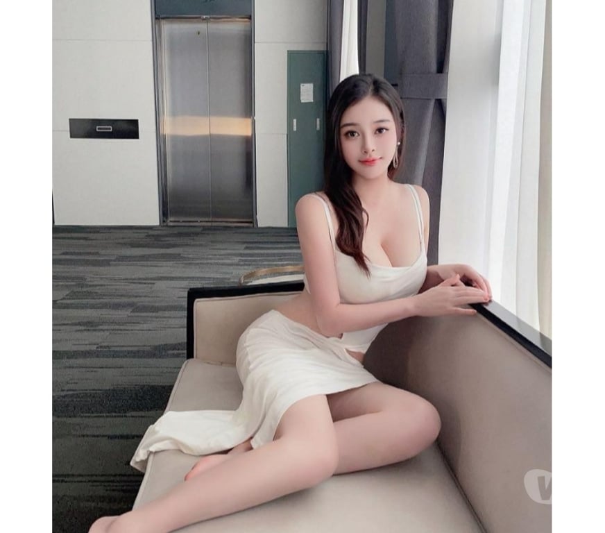 Escorts Buckinghamshire Milton Keynes - Photos for Asian escort will giving an unforgettable experience