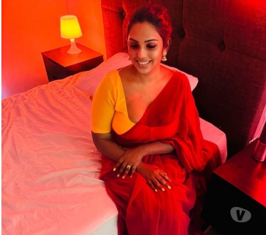 Escorts East London Barking Station - East London - Photos for MEENA SOUTH INDIAN TAMIL NADU GIRL NEW ENTRY BARKING