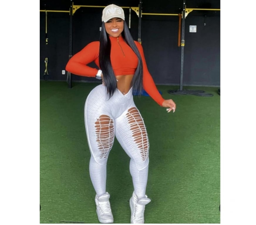 Escorts Hertfordshire Watford - Photos for Pocahontas atrevida e quente