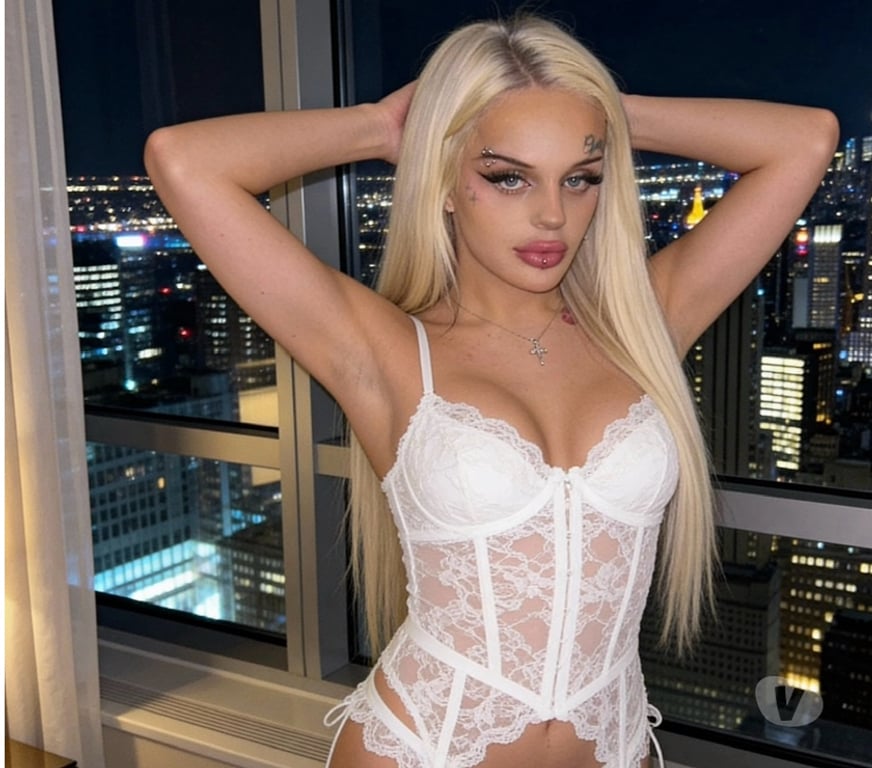 Trans Escorts South East London Bromley - Photos for 5ft3 British TS Roxy