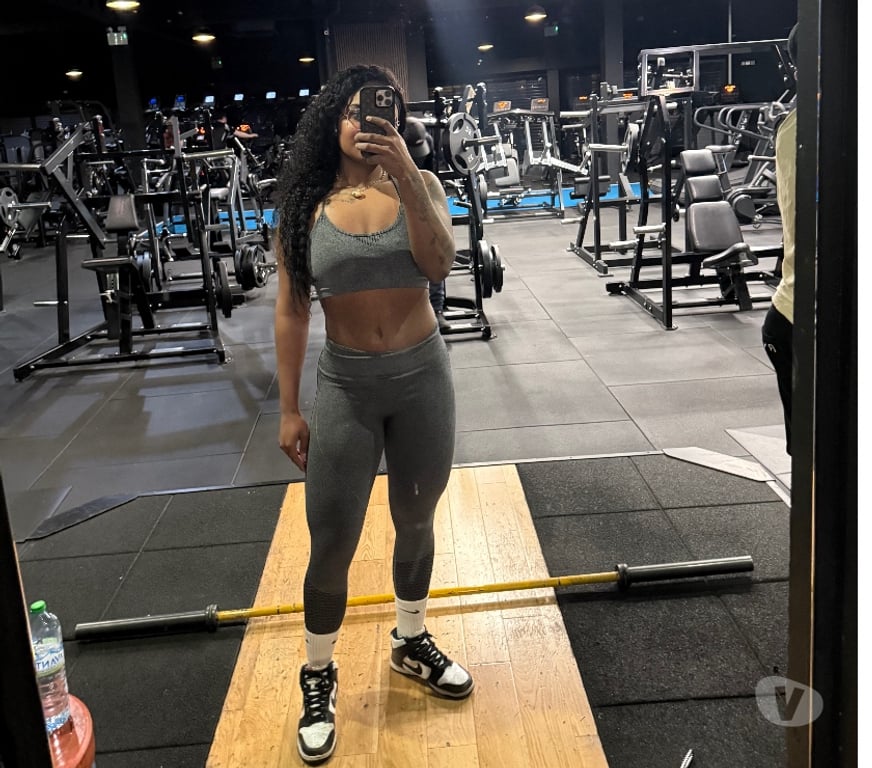 Escorts West London Acton Central Station - West London - Photos for Black party girl no rush