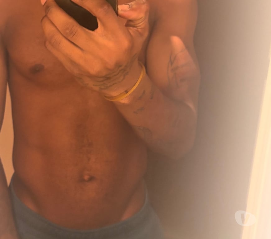  Gay massage Buckinghamshire Milton Keynes - Photos for Distinguished Black gentleman, 6ft3