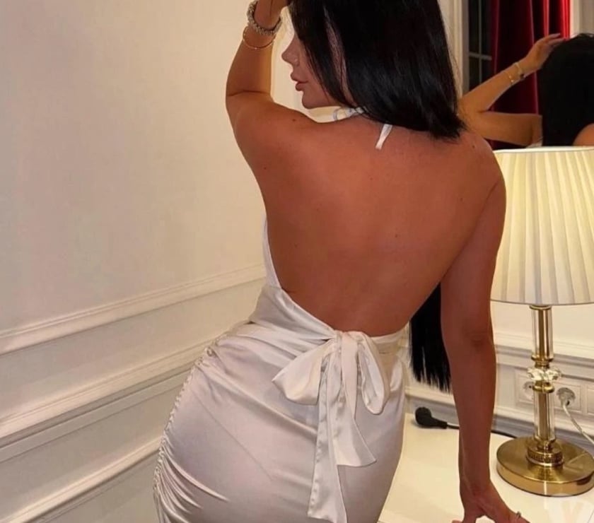 Escorts Weymouth Dorset - Photos for Hey hot brunette here just for you Rebeka ❤️💦😜