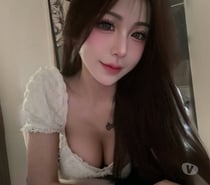 🌸 Charming, Playful & Hard to Forget🥰