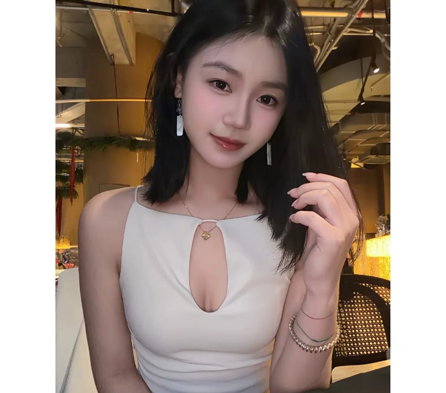 Escorts Edinburgh Holyrood Park - Edinburgh - Photos for 🌺 ✨ Calm Allure &✨ Graceful Style 🌺