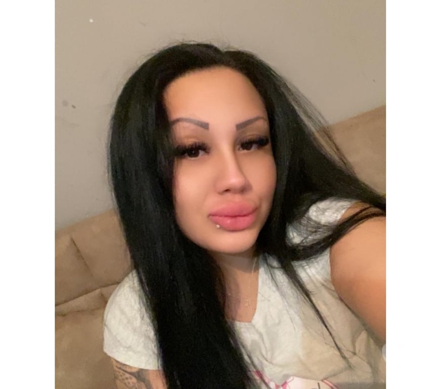 Escorts North West London Hendon - North West London - Photos for PARTY GIRL MIRA IN NW4🍑☎️ BRAND NEW IN UK