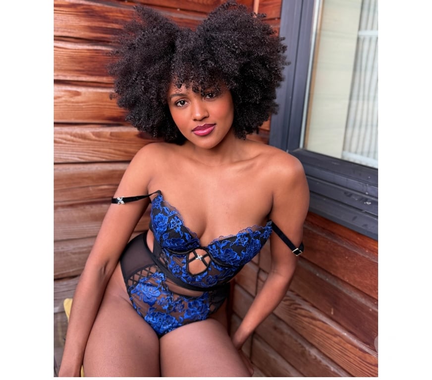 Escorts South Yorkshire Sheffield - Photos for Enter a world of elegance and desire with Maya Melo ❤️