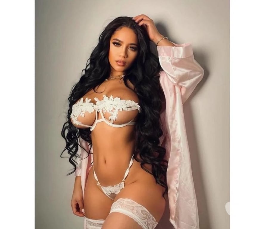 Escorts Essex Thurrock - Essex - Photos for Sexy BRAZILIAN in Grays 💕 A-LEVELS 💕