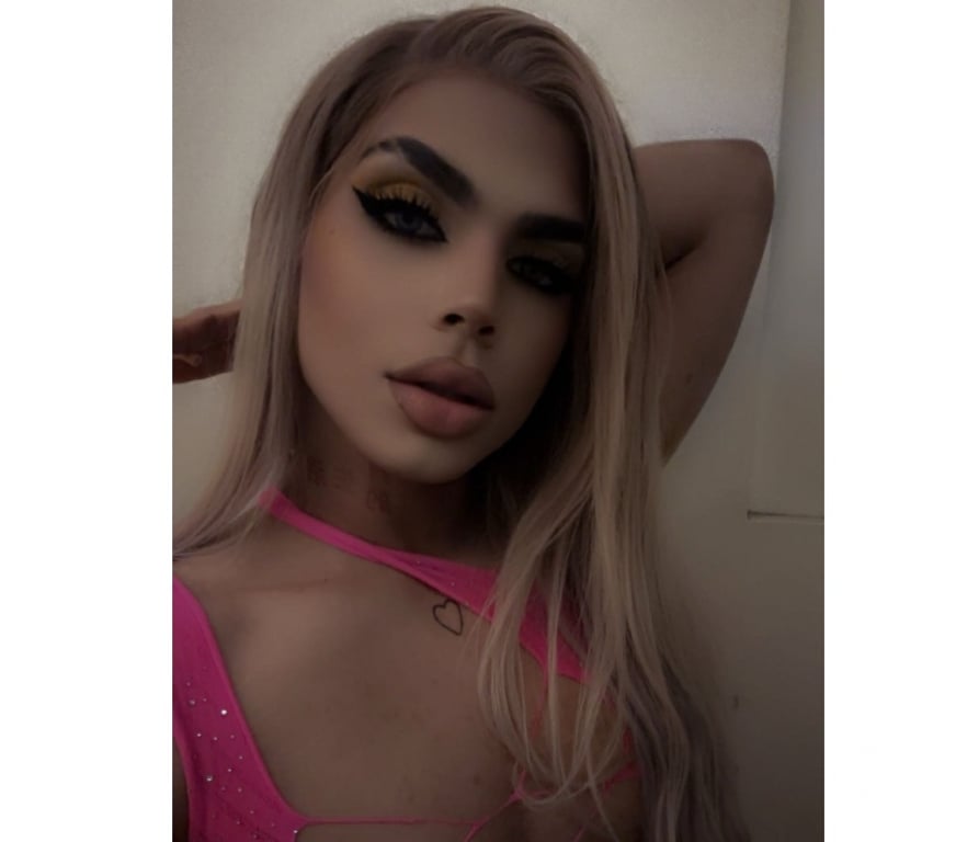 Trans Escorts East London Bromley by Bow - East London - Photos for 🍓Kiara 🔥🔥Ready for us to enjoy💦💋💋