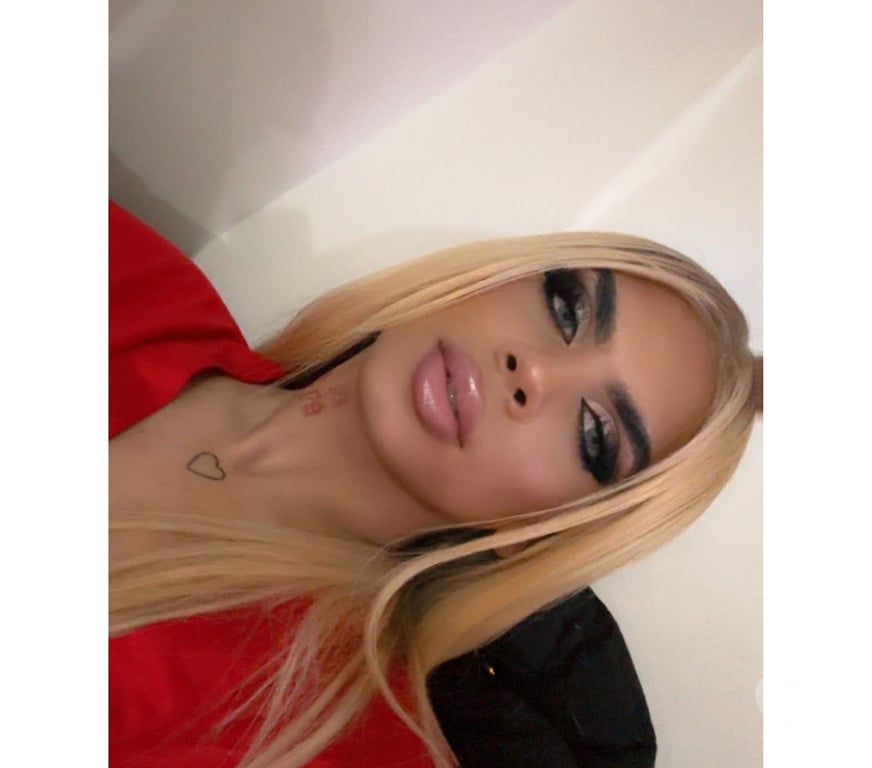Trans Escorts East London Bromley by Bow - East London - Photos for 🍓Kiara 🔥🔥Ready for us to enjoy💦💋💋
