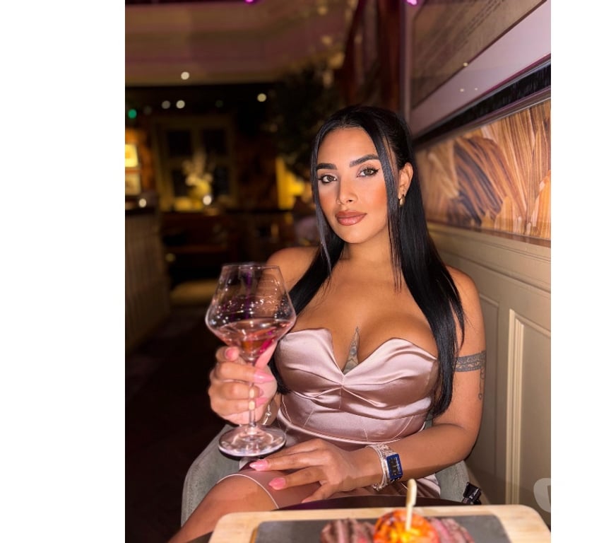 Escorts West London West Kensington Station - West London - Photos for Athena Latina Gostosa