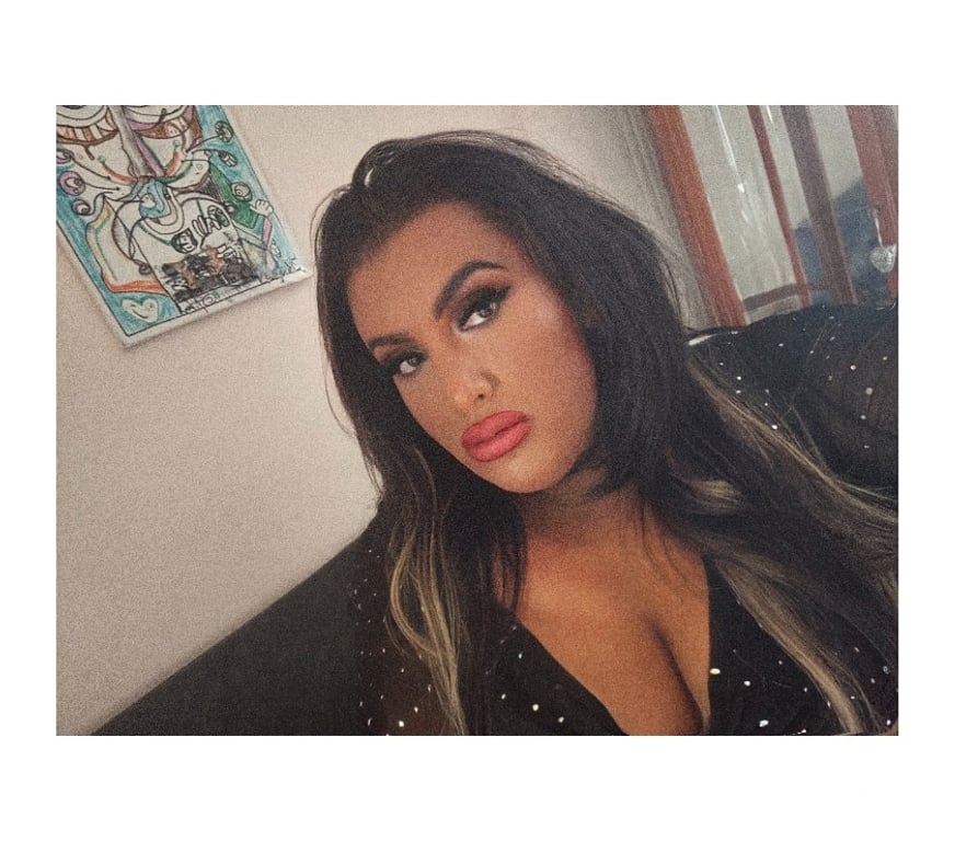 Escorts East London Newham - Photos for TRANS FAT ASS AMELIA PARTY HEAD GAME PS LVL PARTY SHEMALE