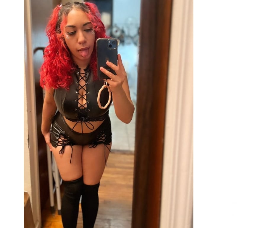 Escorts Carmarthenshire - Wales Kidwelly - Carmarthenshire - Photos for Sweet , fantasy cosmy lady available in town