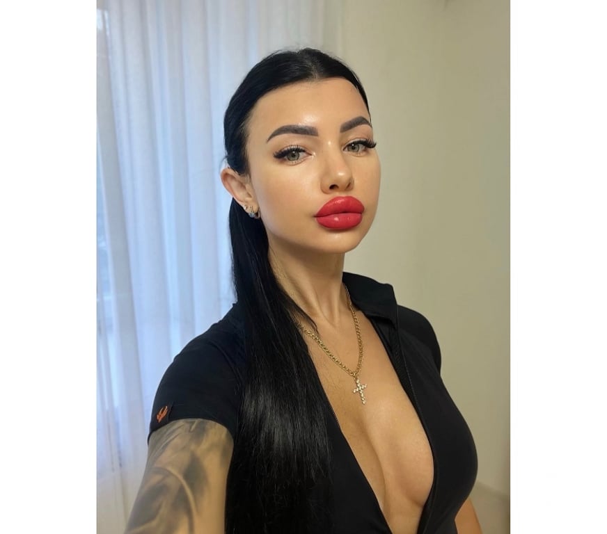 Escorts Greater Manchester Manchester - Photos for SKINNY BRUNETTE✨FIRST TIME JUST ARRIVED💫❤️